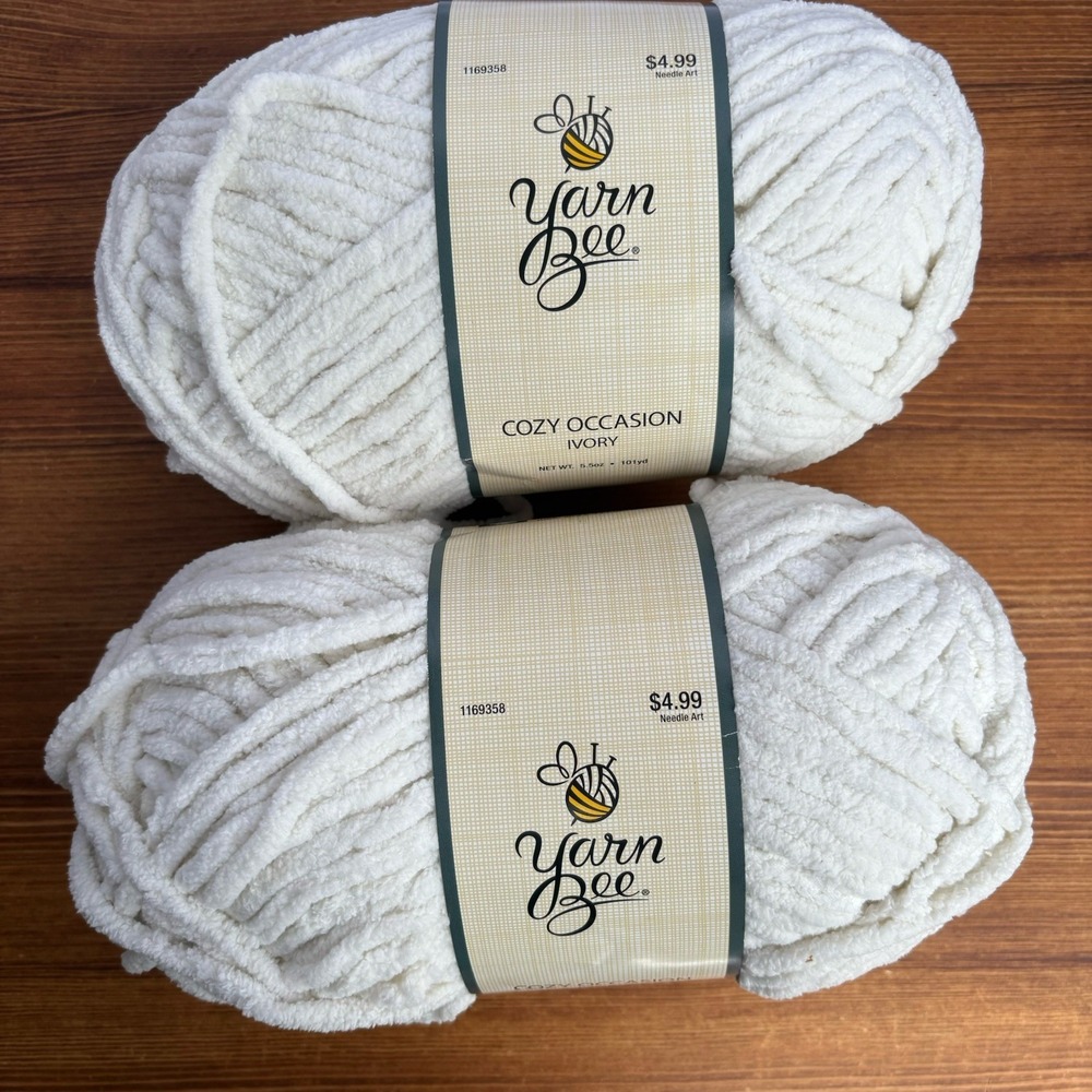 Yarn Bee Cozy Occasion Ivory #01 Super Bulky Yarn Lot of 2 New 100% Polyester